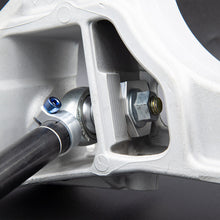 Load image into Gallery viewer, SPL Parts Porsche 996/997 Rear Toe Arms with Toe Eccentric Lockouts