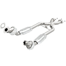 Load image into Gallery viewer, MagnaFlow Conv DF 96-98 Ford Mustang 4.6L