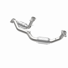 Load image into Gallery viewer, MagnaFlow Conv DF 96-99 Taurus 3.4L Front C