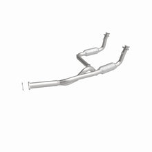 Load image into Gallery viewer, MagnaFlow Conv DF 2000 Chevrolet/GMC Express/Savana 1500/2500 5.7L to 8500 GVW