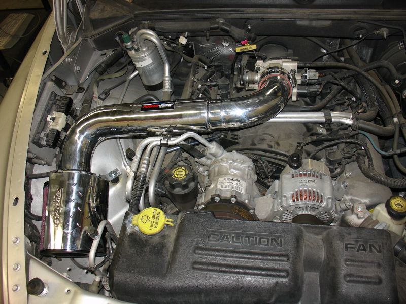 Injen 00-04 Dakota 4.7L V8 (w/o Cruise Control) Power-Flow (incl. Diamond plate heat shield) Wrinkle